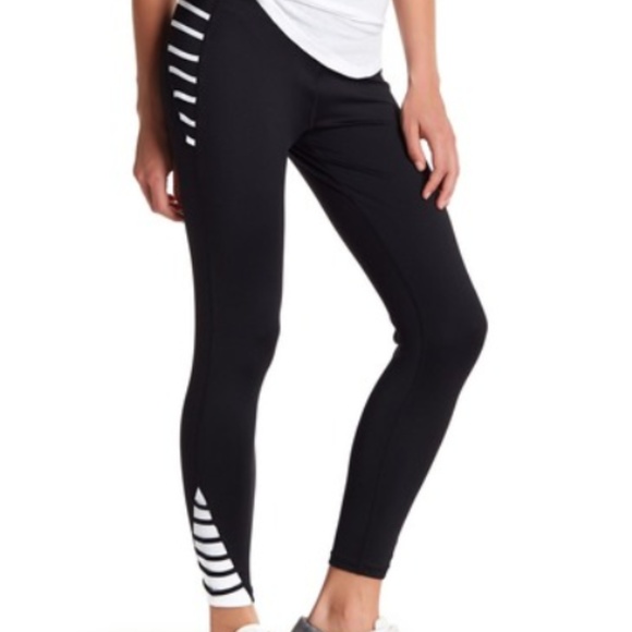 Betsey Johnson Pants - Betsey Johnson Performance Black Blush Leggings M